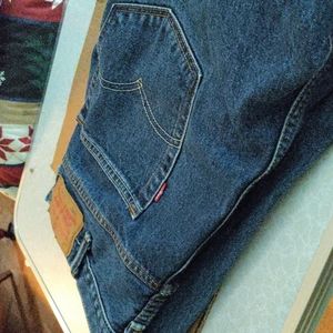 Levi jeans 40x30